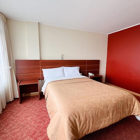 Hotel Flor De Los Andes Tulcán Eksteriør bilde
