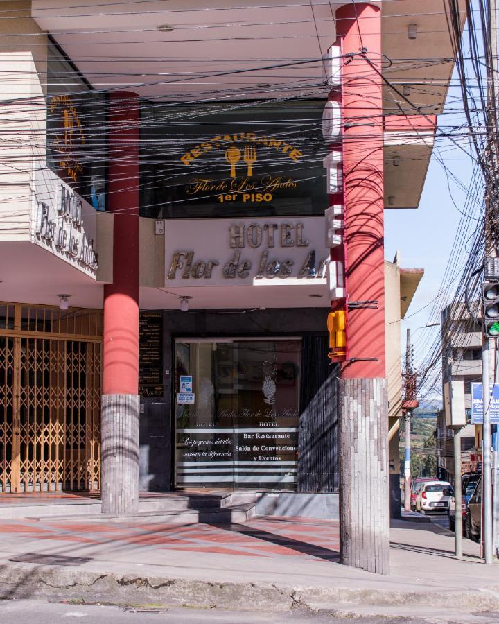 Hotel Flor De Los Andes Tulcán Eksteriør bilde