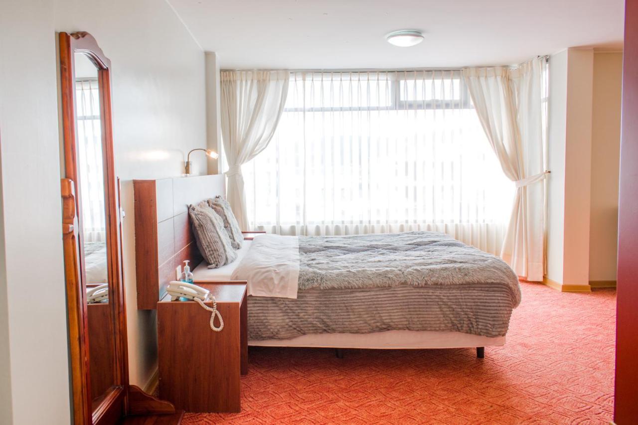 Hotel Flor De Los Andes Tulcán Eksteriør bilde