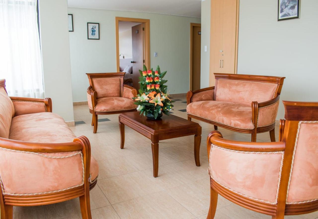 Hotel Flor De Los Andes Tulcán Eksteriør bilde